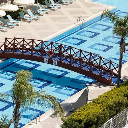 Wyndham Garden Lara 4* Antália