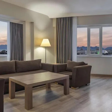 Wyndham Garden Lara Hotel Antalya